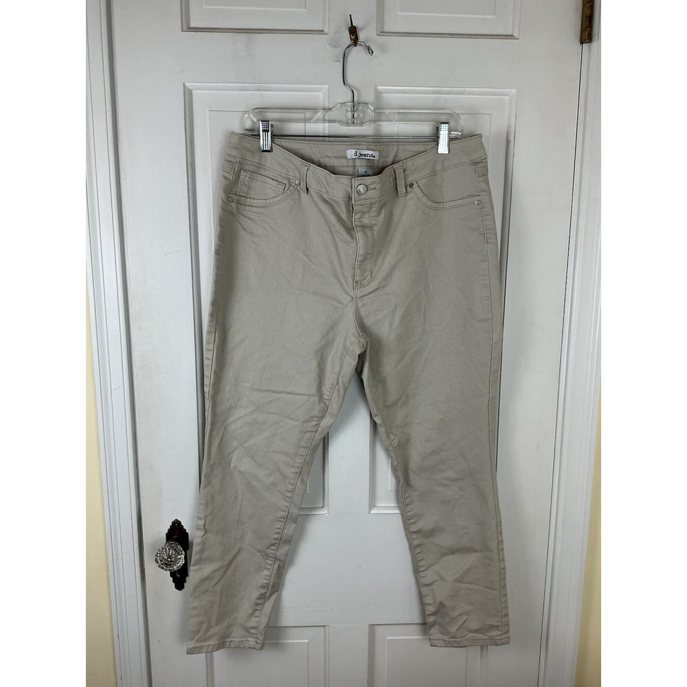 d. jeans Cropped Straight Leg Stretch jeans Women Size 16 Cream Stone EUC
